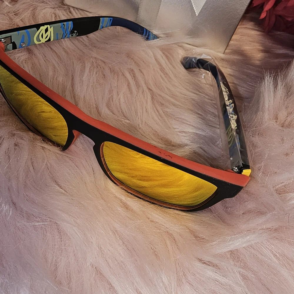 Men's Black Sunglasses with Gold Lenses - Picture 7 of 9